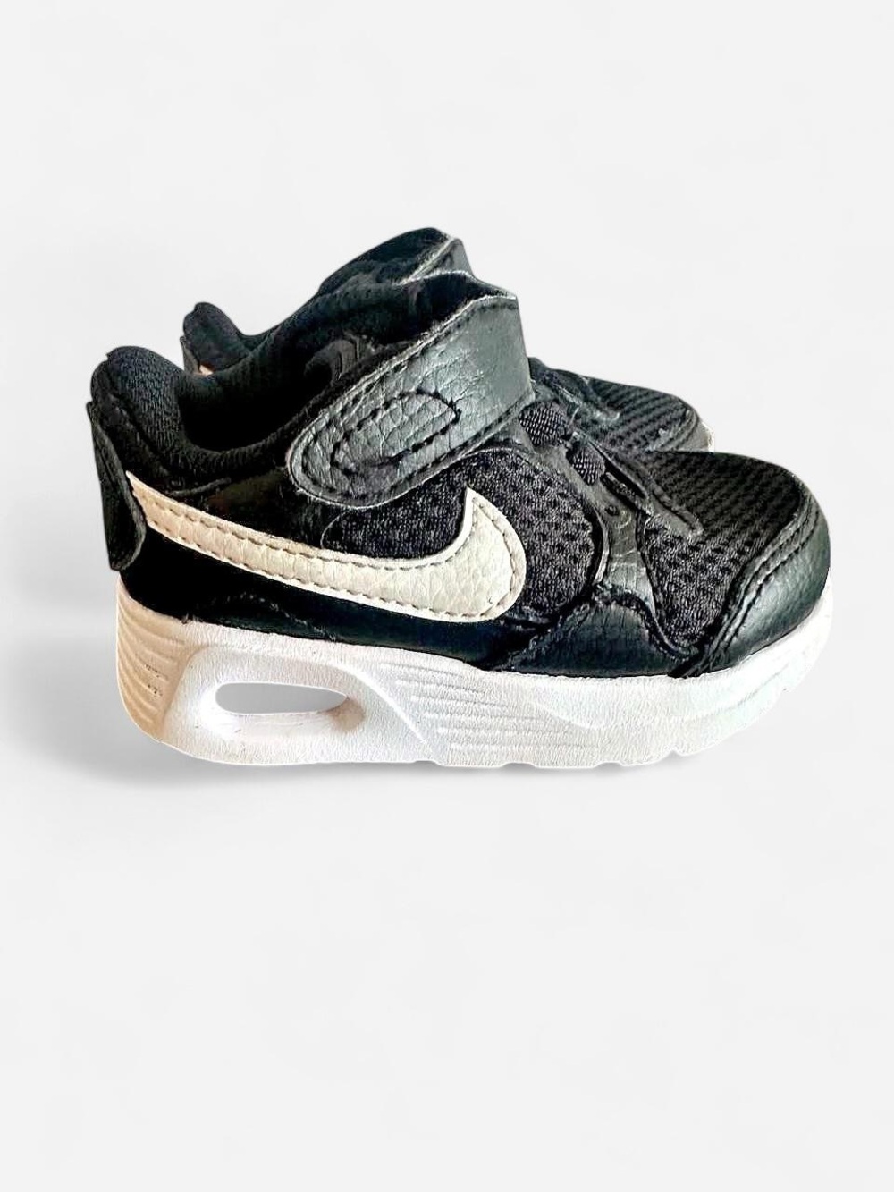 Nike Kids Black and White Hook-and-Loop Sneaker